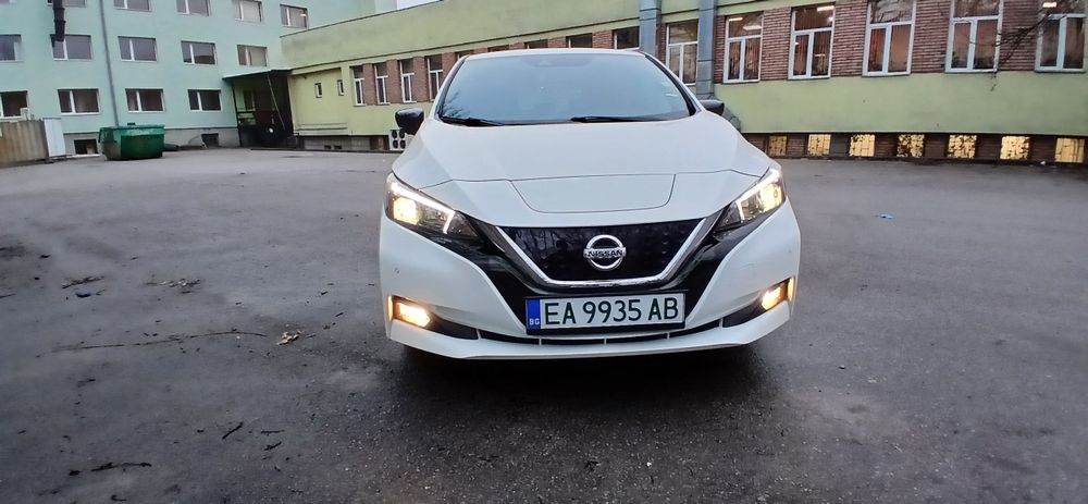 Nissan leaf 40kw 55000km 360°