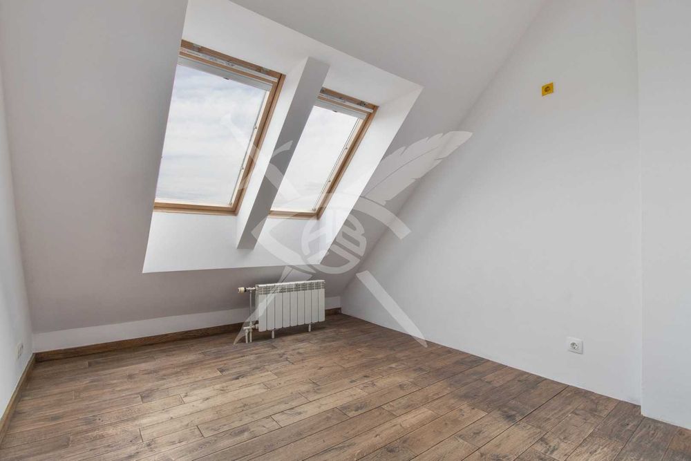 Тристаен апартамент в м-т Гърдова глава № 88258