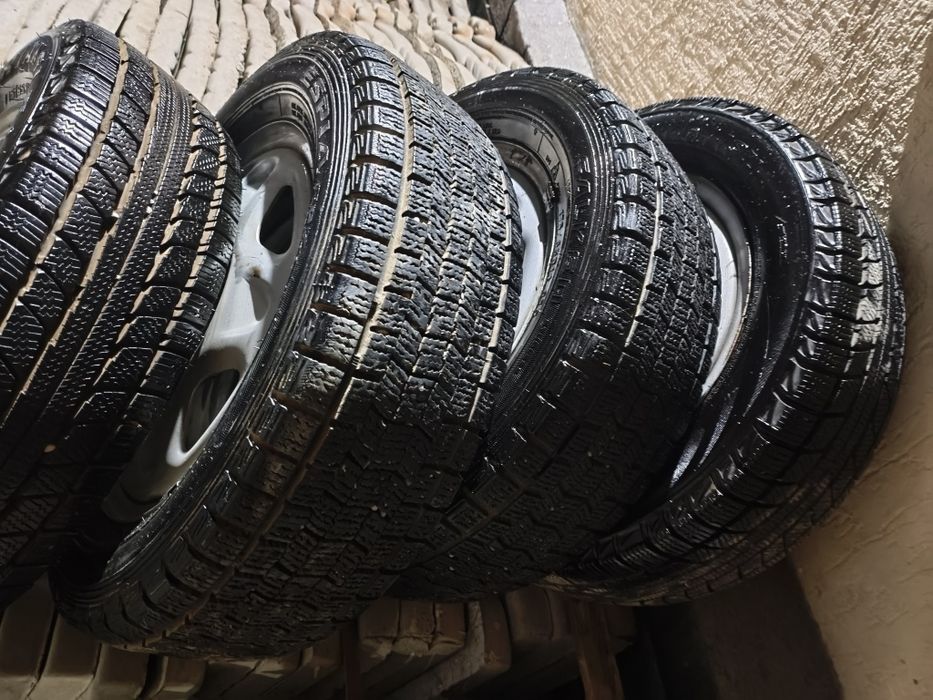 Продам резину с дисками R14