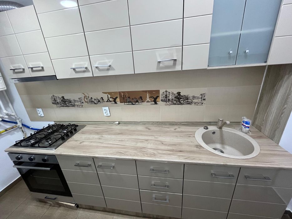 Proprietar!De inchiriat ,ap nou , 2 camere.