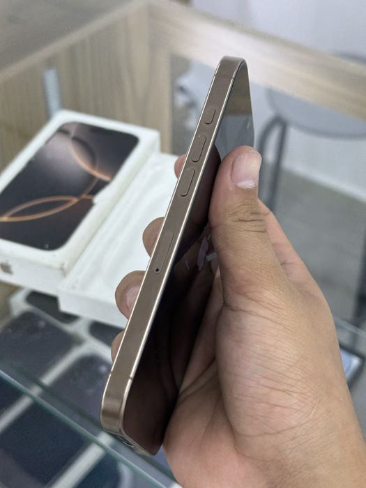iphone 16 pro оригинал почти даром