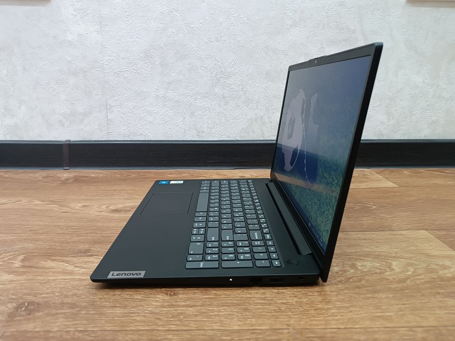 Ноутбук Lenovо ОЗУ 8ГБ, SSD m.2 256Гб.