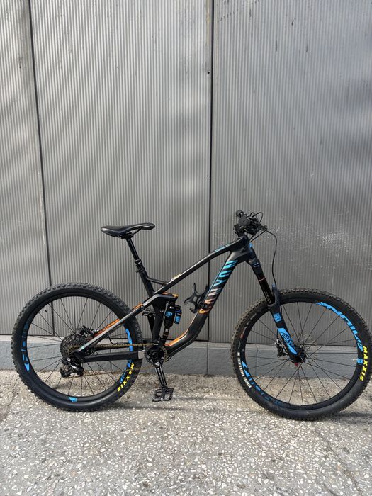 Колело  Canyon Strive CF 8.0 Race / enduro shapeshifter
