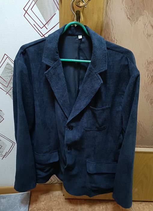 Продам мужскую одежду