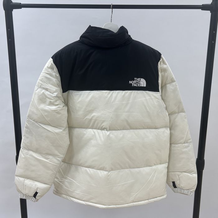 Пуховик THE NORTH FACE 700