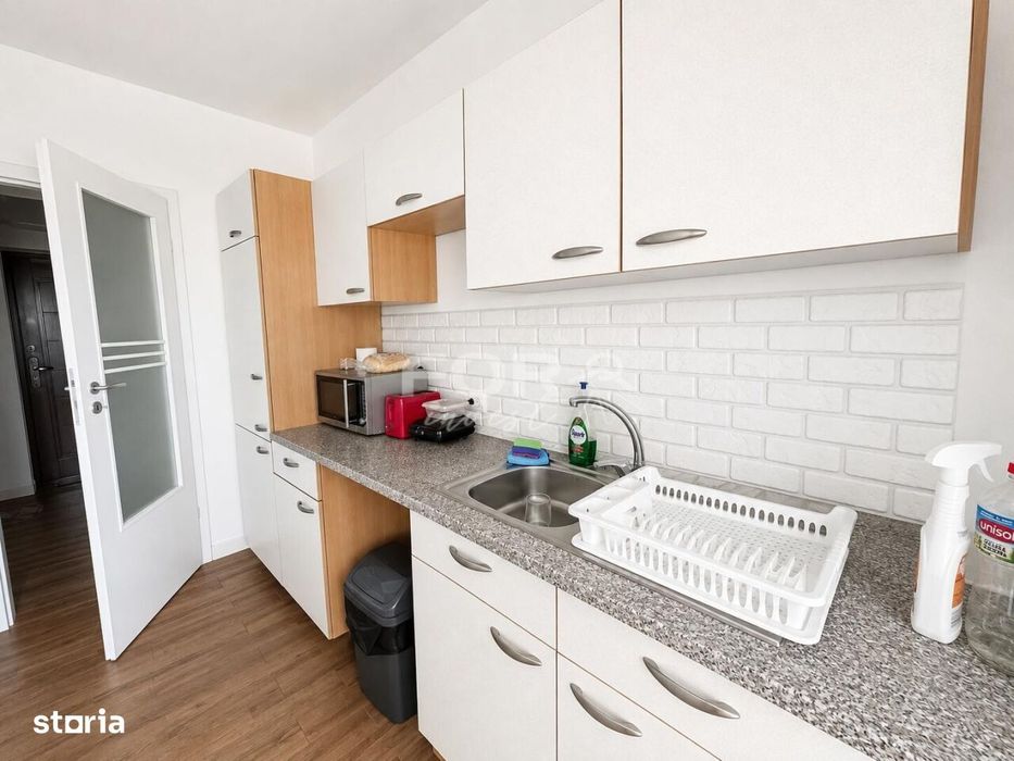 Apartament cu 3 camere de inchiriat strada Magheru