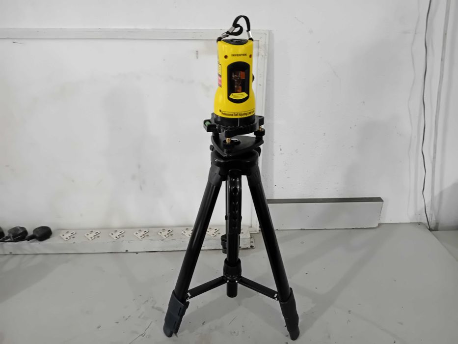 Лазер с стойка - Inventek