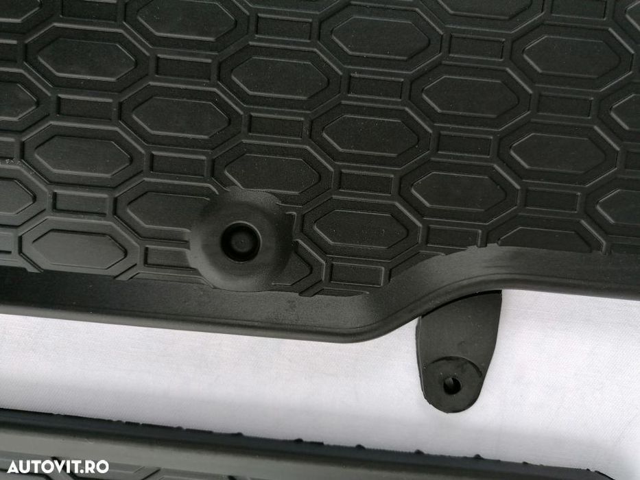 Presuri auto Citroen C Croser (2007 - 2012) Peugeot 4007 (2007-2013)