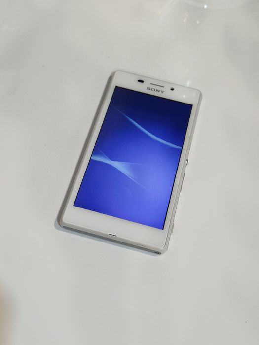 Telefon Sony Xperia M cu probleme.  Se vinde pentru piese sau colecție