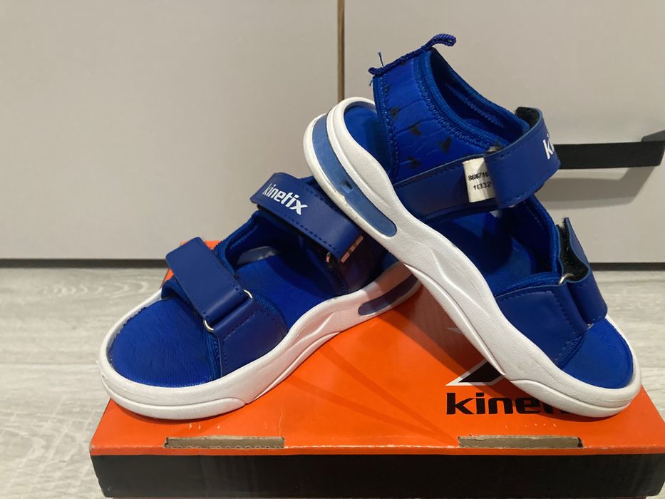 Детски светещи сандали - 26 номер