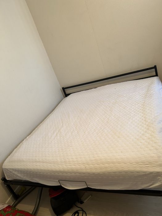 Двухспальный кровать с матрасом