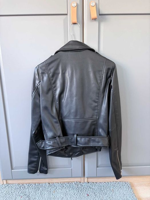 Дамско яке от изкуствена кожа Zara