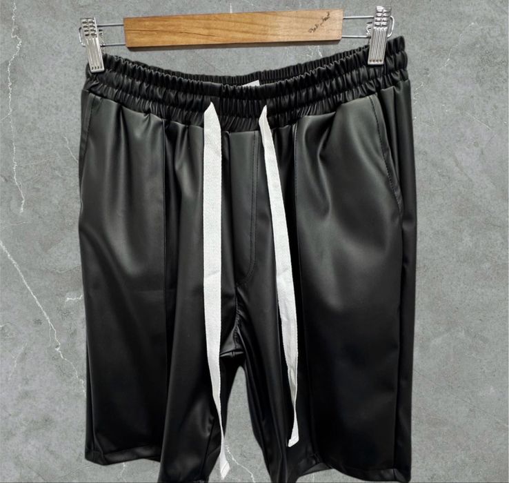 Pantaloni scurti cu siret lung! Piele sau Material! Calitate superioara!