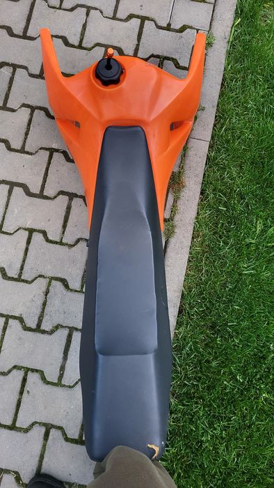 Vand Rezervor ktm+șaua