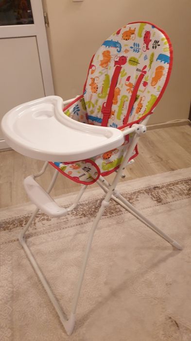 Patut din lemn cu saltea si lada