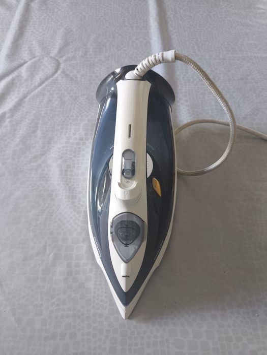 Продам утюг Philips