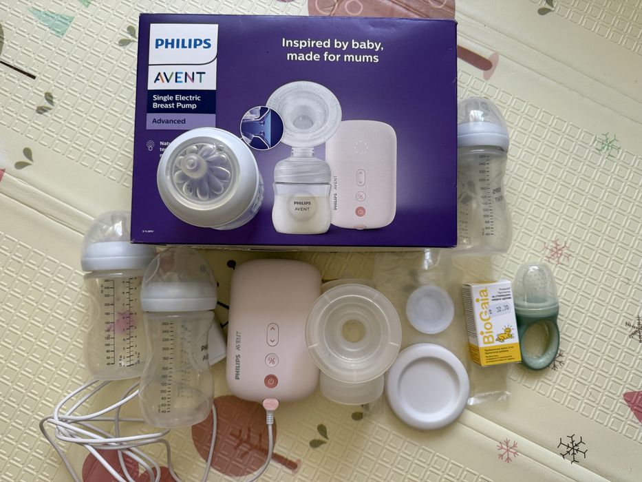 Помпа за кърмa Avent+шишета