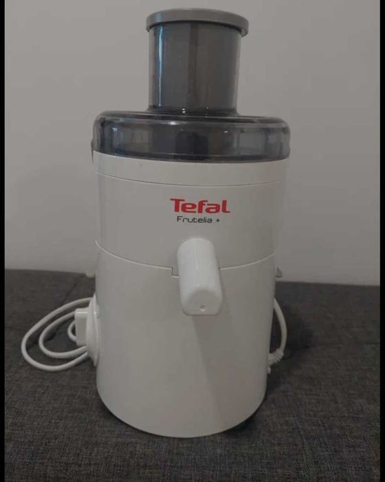 Сокоизстисквачка  Tefal , има гаранция 24 месеца,използвана 2 пъти
