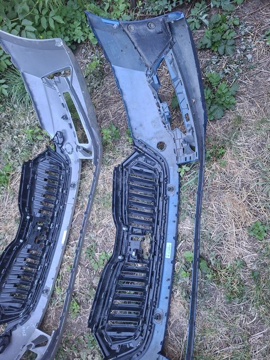 Bară Față Octavia 4 și octavia 4 facelift cu grilă