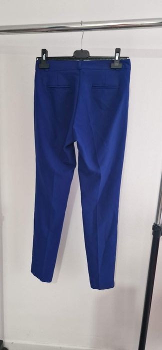 Pantaloni cu talie inalta