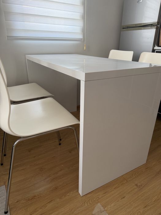 Комплект маса + 4 стола Икеа