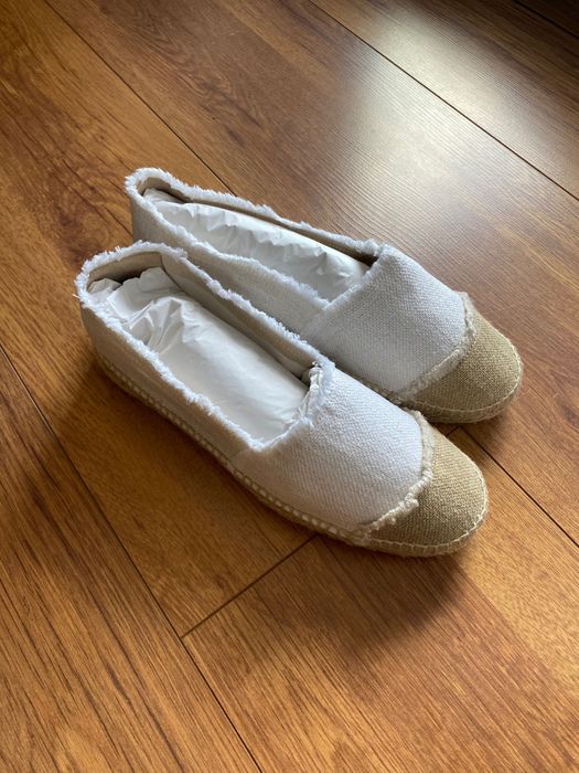 Vând espadrile Castaner