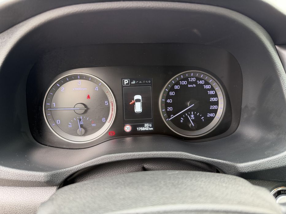 Hyundai / Tucson 1.7 CRDi Sound Edition ISG 2WD