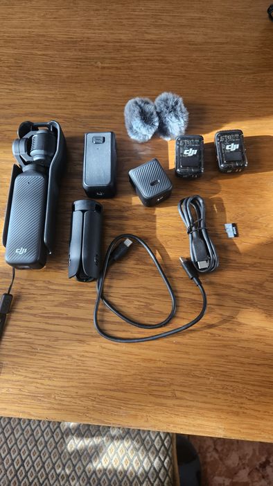 DJI Osmo Pocket 3 Creator Combo + Extra DJI Mic 2 + Card Lexar