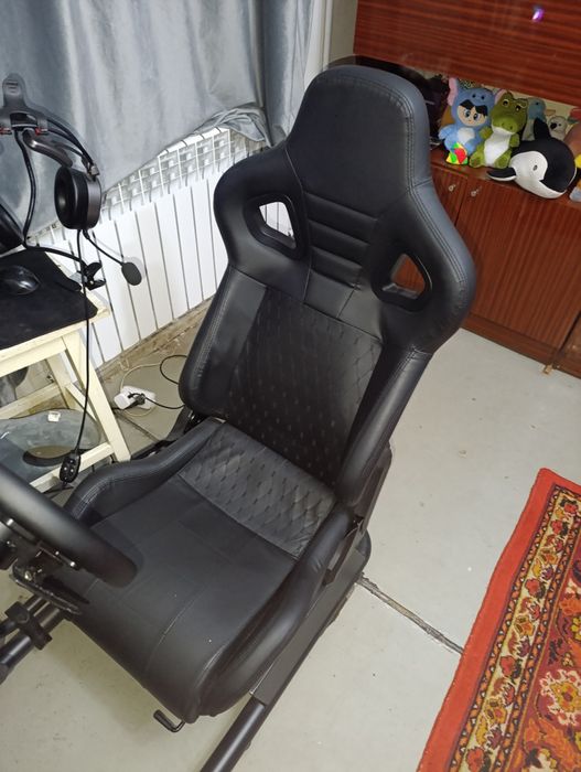 Продаю кокпит на базе MOZA R9 V3