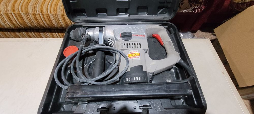 Перфоратор Crown