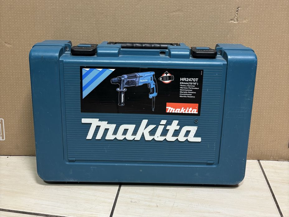 MDM vinde: Ciocan rotopercutor Makita HR2470T.