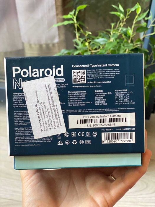 Фотоапарат за моментни снимки POLAROID NOW+ Bluetooth. Оригинална опаковка