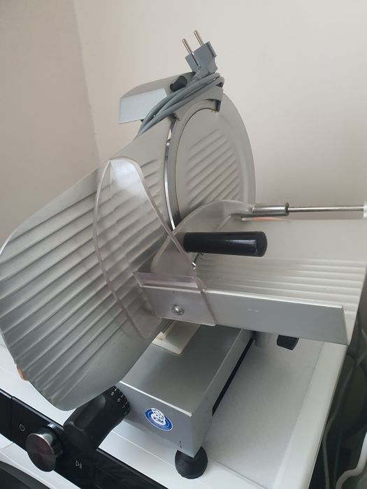 машинка за рязане на колбаси