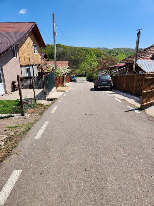 Vand teren 16000 mp intravilan/extravilan in zona Valenii de Munte jud. Prahova