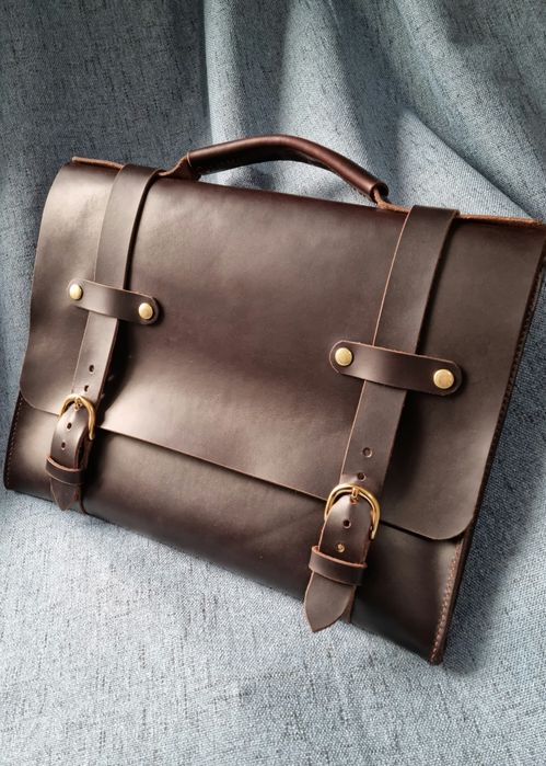 Servietă / Geantă handmade din piele naturală