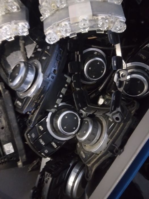 Idrive bmw navigatie cic nbt semnalizari far cu led tms droser angel