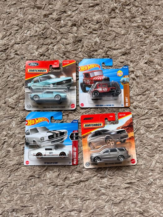 Hot wheels и Matchbox колички