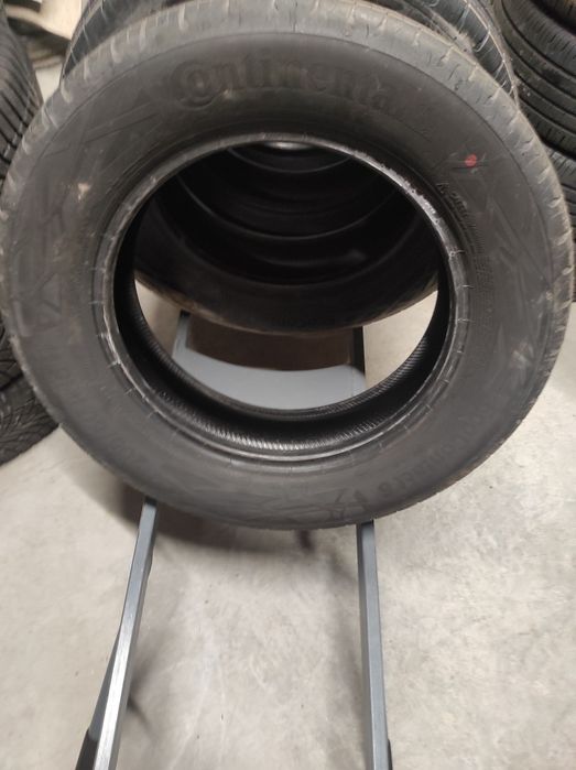 205/60/16 Continental