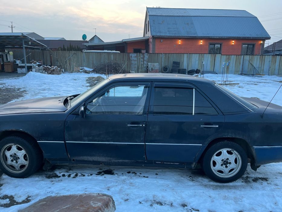 Мерседес бенз 124