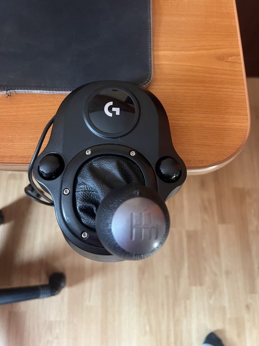 Vand logitech g29 + pedale + schimbator