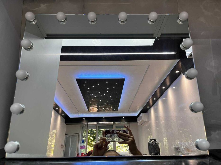 Голямо холивудско огледало с три вида LED светлини