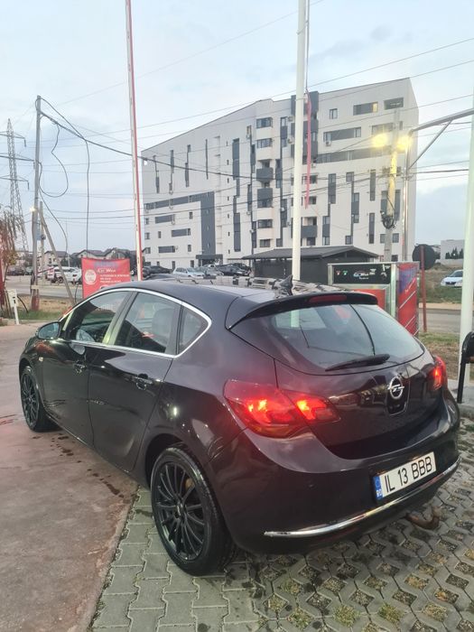 Vând / Schimb Opel Astra J 1.4 Turbo 2014 Facelift