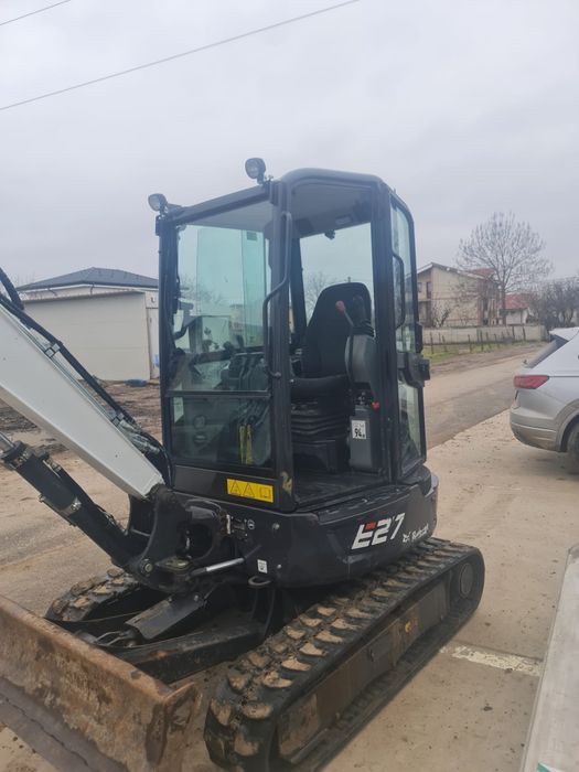 Vand miniexcavator Bobcat E27