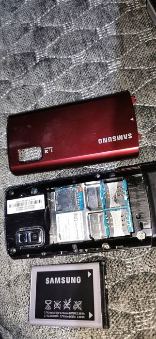 Мобильный телефон