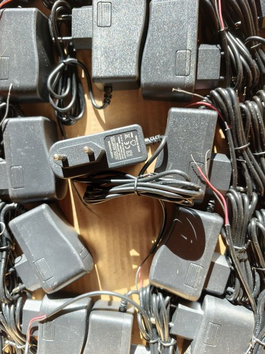 Продам Блок/Зарядка /Адаптер  питания 5v -08A