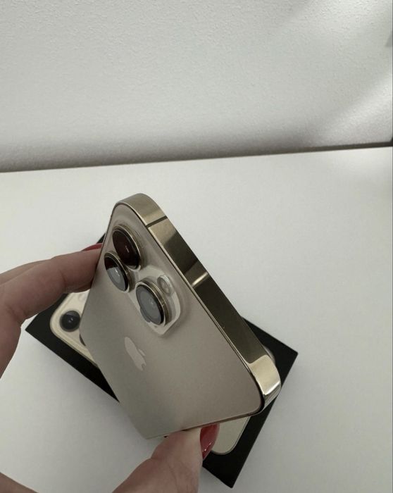 Vand Iphone 13 pro impecabil