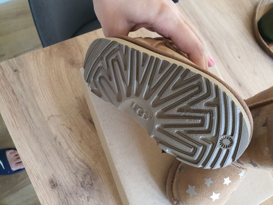 Бебешки ботуши Uggs 22 номер