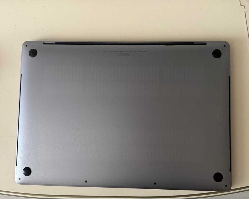 MacBook Pro (16 дюймов, 2019 г.)