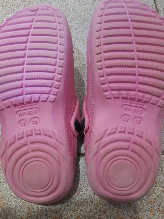 Детски чехли в отлично състояние