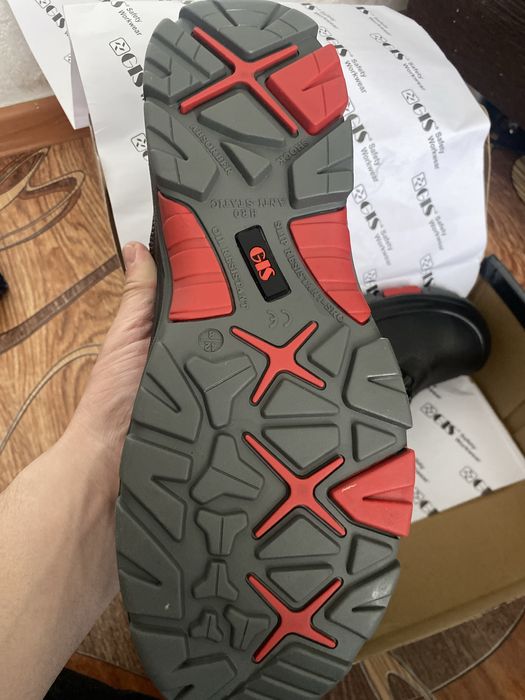 Ботинка 42 размер